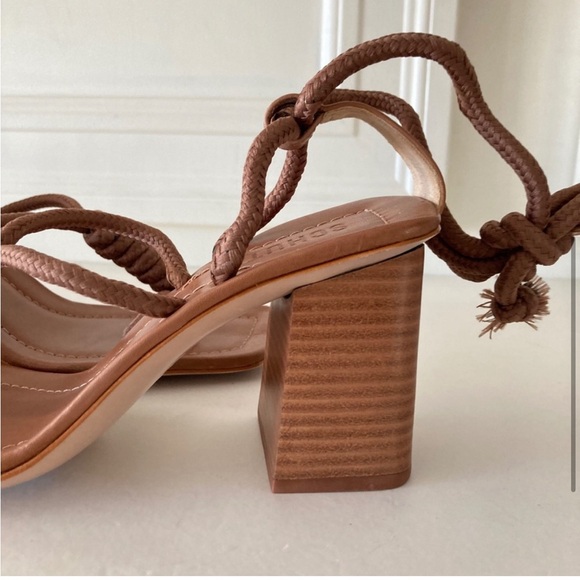 Schutz Anthropologe Angieh Brown Rope
Strappy Heels Size 8 - Picture 4 of 8